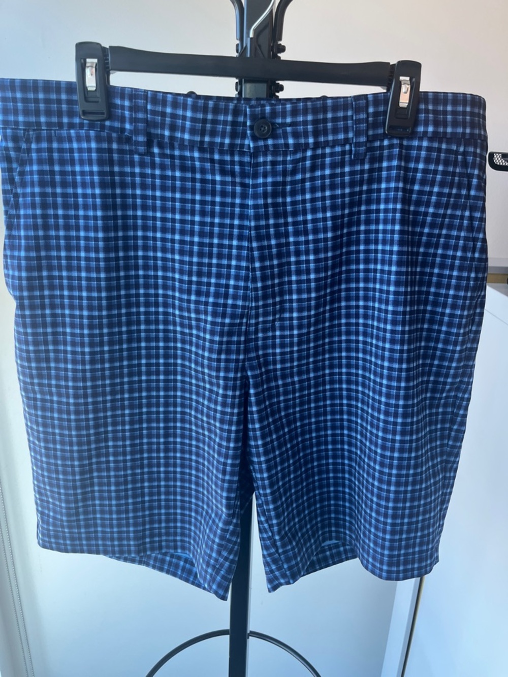 Roundtree & Yorke Navy and Light Blue Plaid Flat-Front Shorts